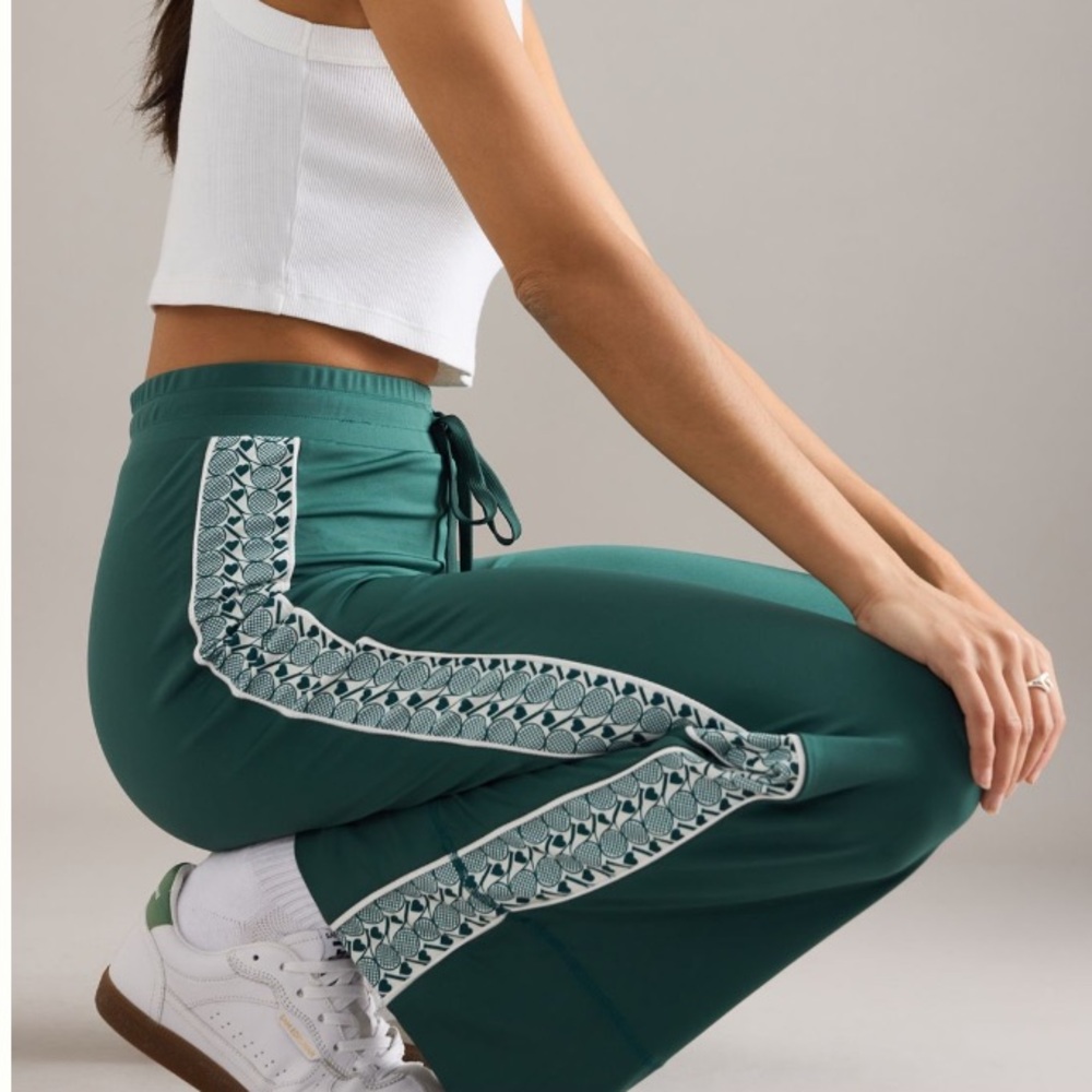 🟠NWT DAILY PRACTICE by ANTHROPOLOGIE Sport Club Knit Pants in Green XL